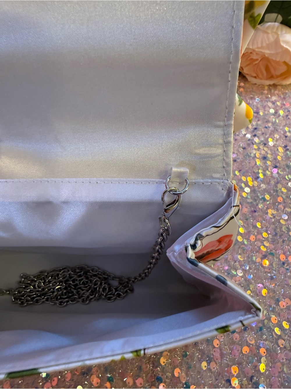 NWT Jewel by Badgley Mischka Signature Bow Envelope Clutch in Floral Pattern - Picture 6 of 11